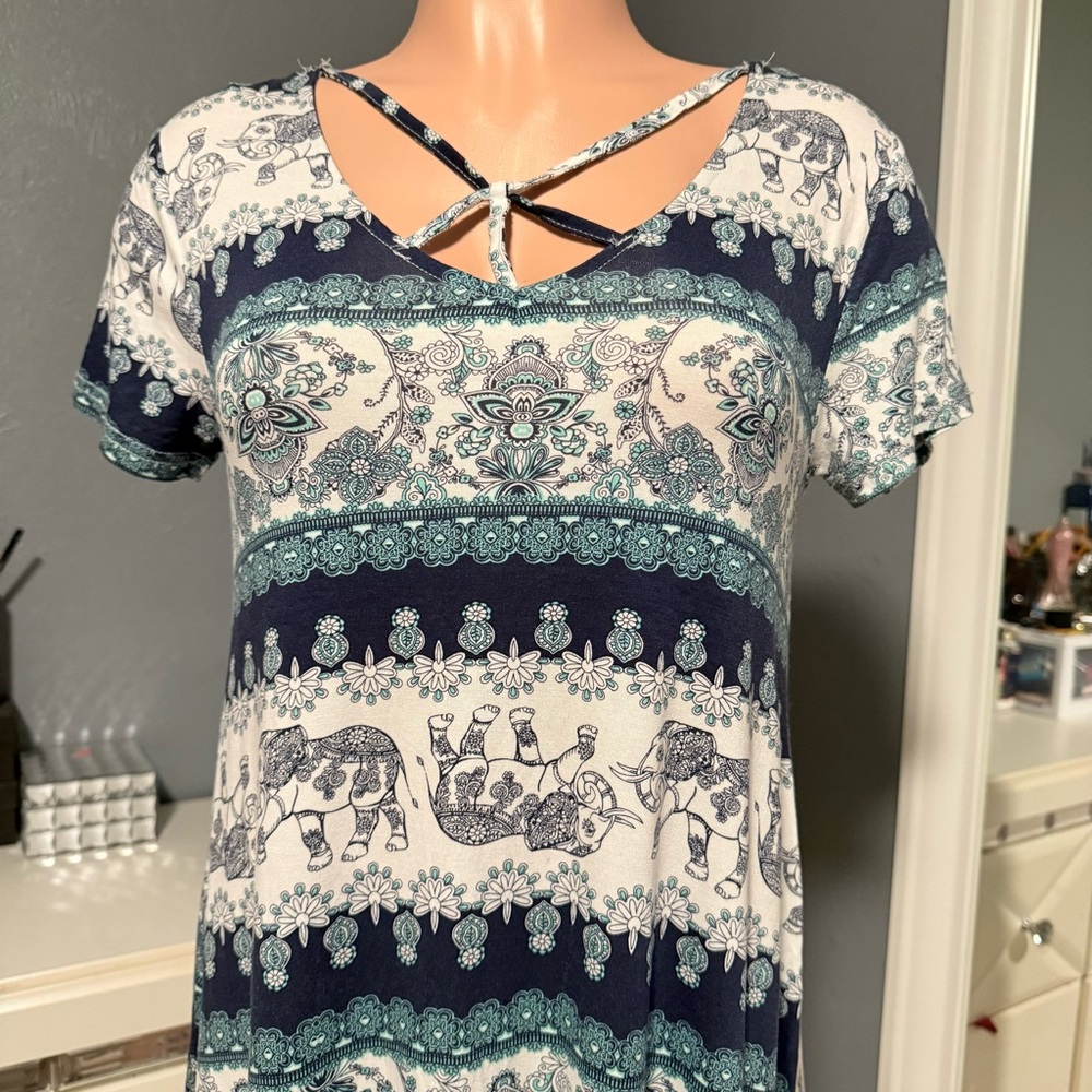 Bohemian Elephant Print Dress - Picture 4 of 12